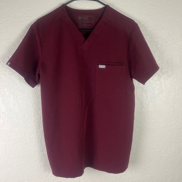 Figs Men’s Leon Three Pockets Scrub Top Sz XS Maroon Medical PO 1619 - Picture 1 of 9